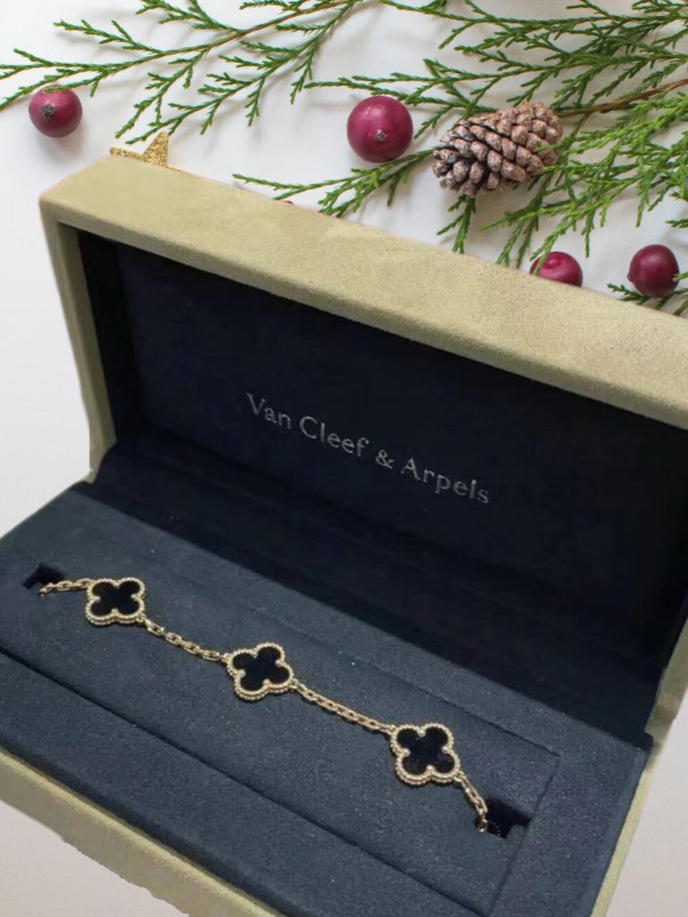Van Cleef & Arpels black bracelet